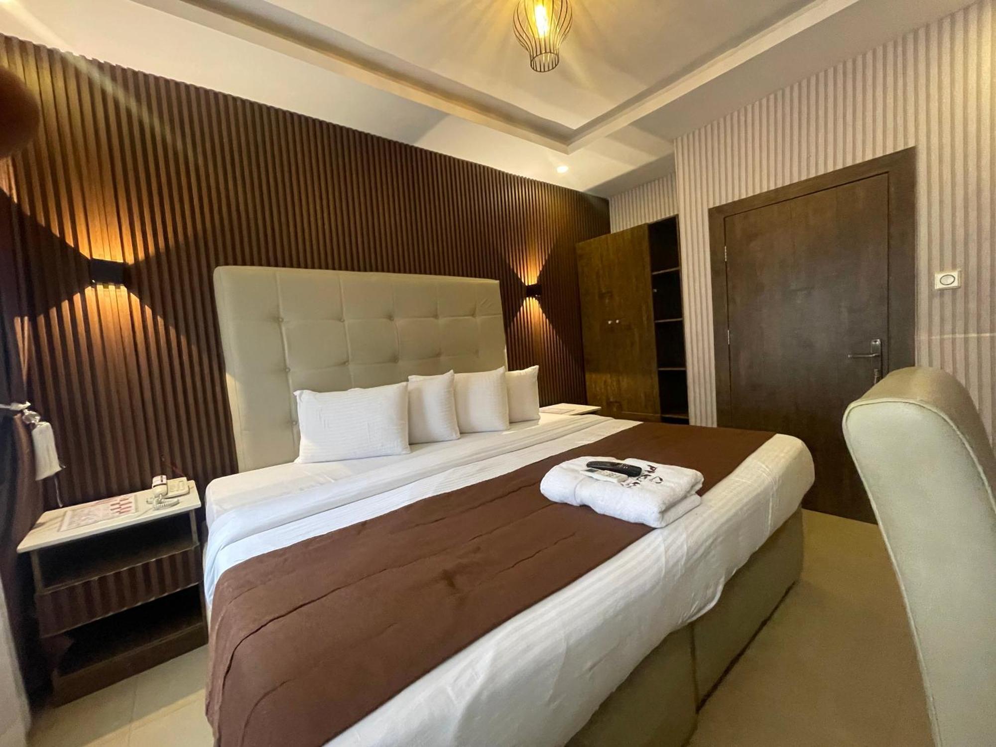 Presken Hotel @Villa إيكجا المظهر الخارجي الصورة
