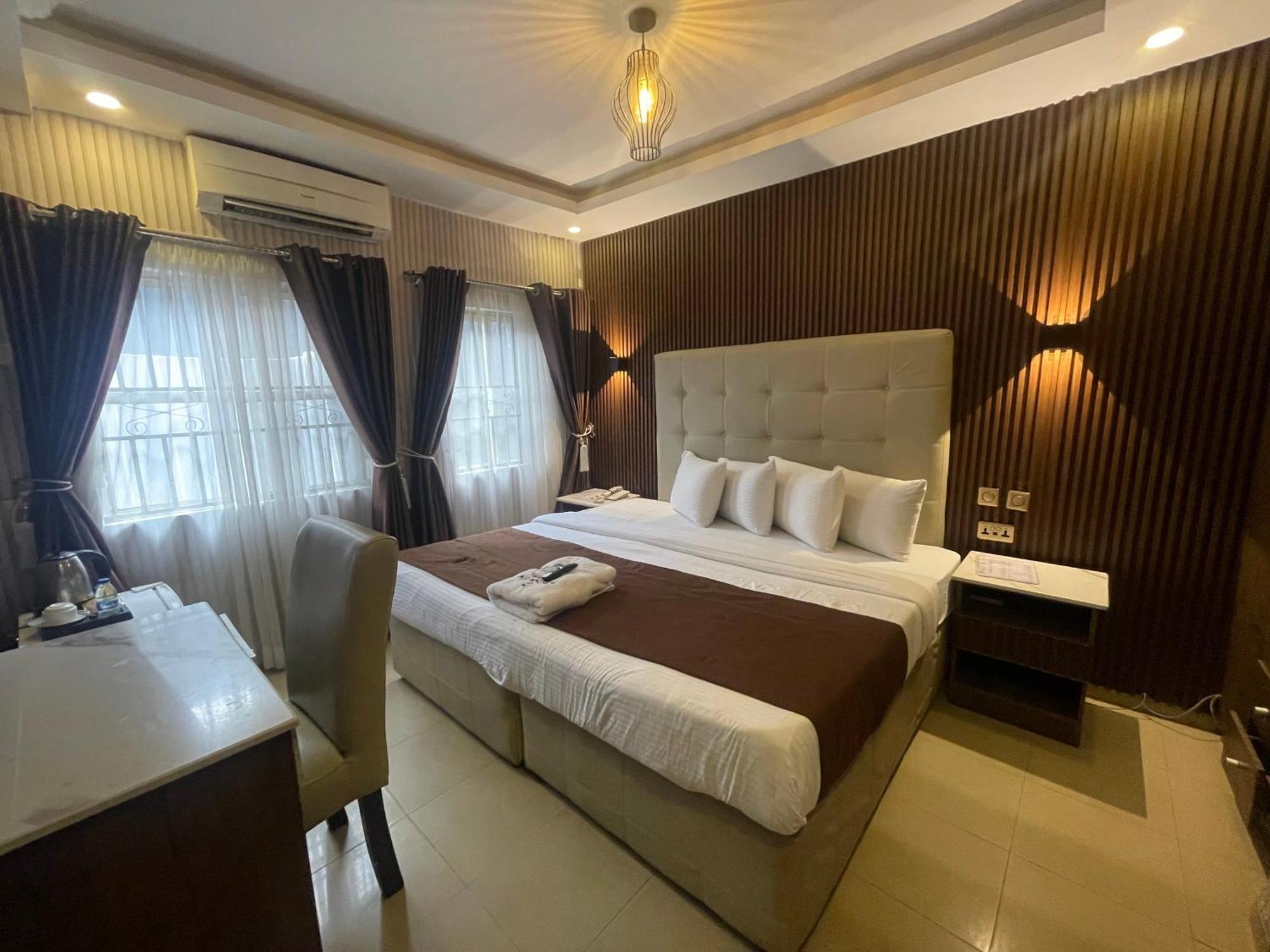 Presken Hotel @Villa إيكجا المظهر الخارجي الصورة